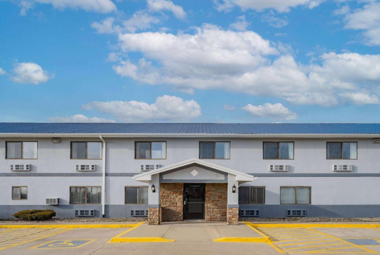 Motel Super 8 By Wyndham