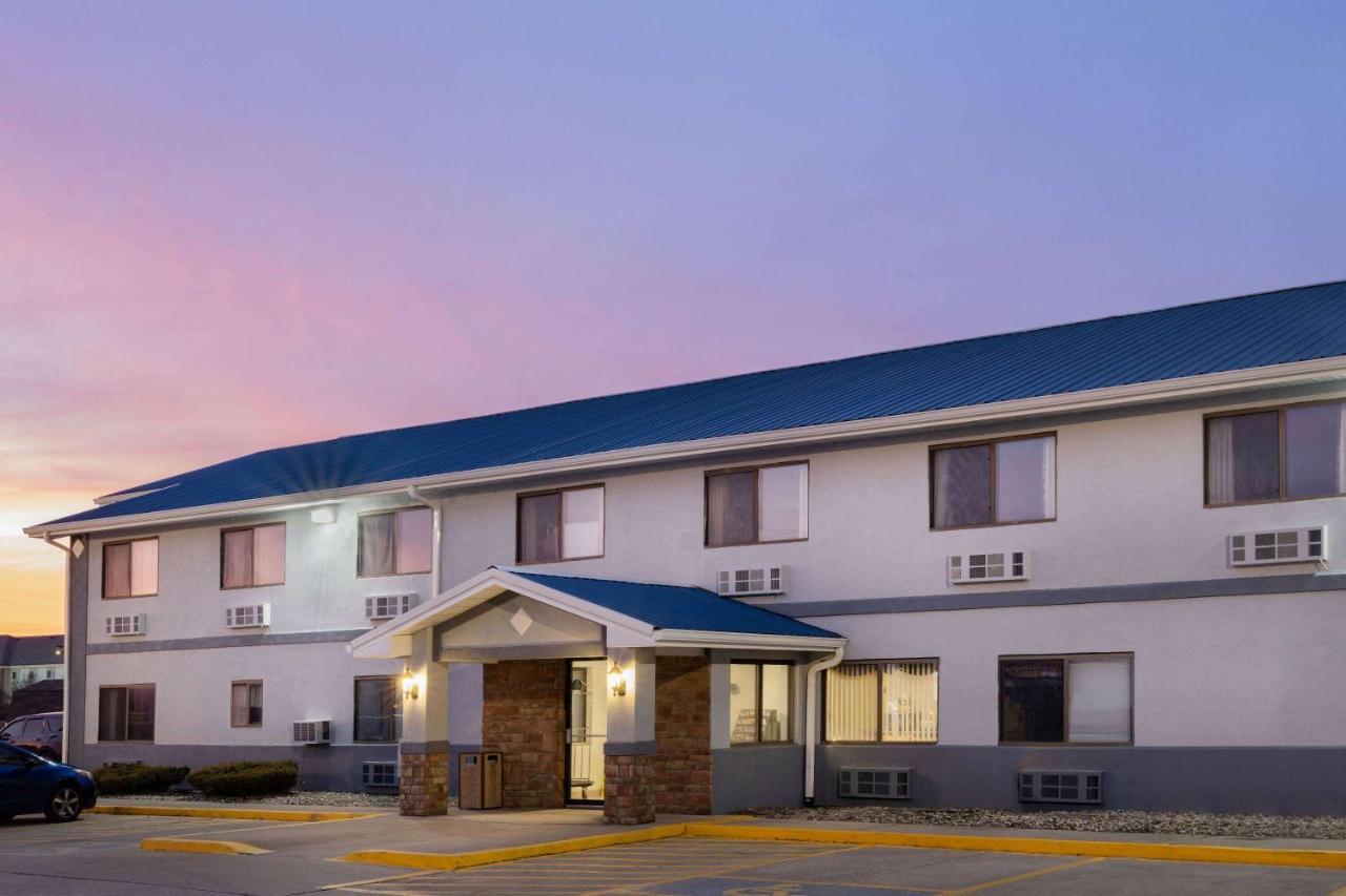 Super 8 By Wyndham