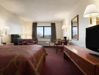 Super 8 By Wyndham Danville